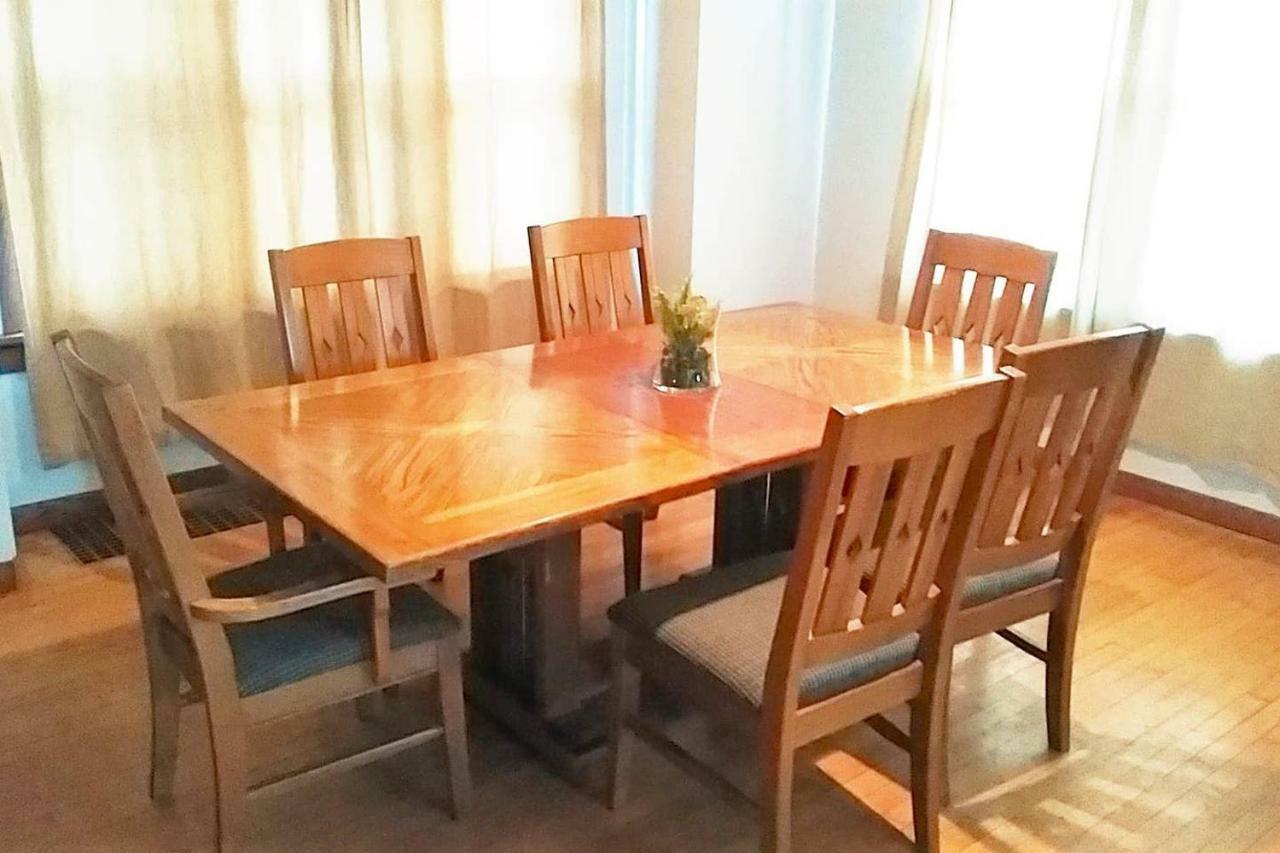 Comfortable 3 Bedroom Craftsman Bungalow In Milwaukee'S Bay View Neighborhood Exteriör bild