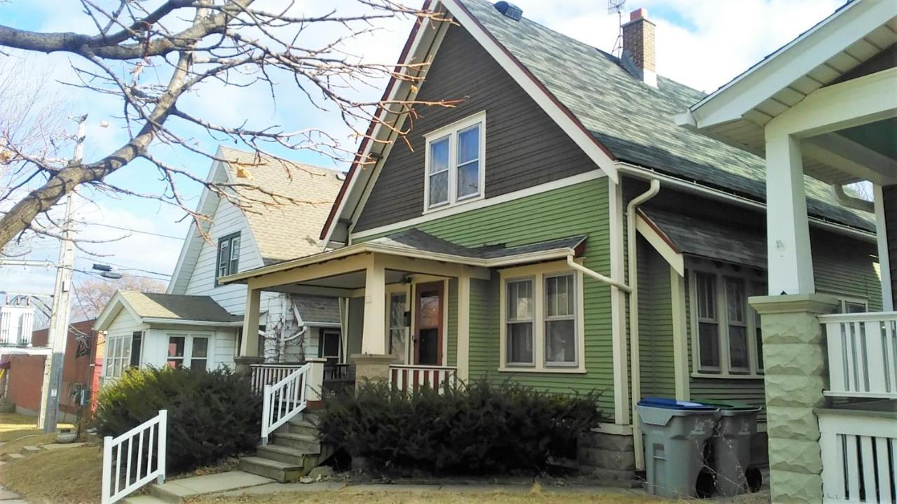 Comfortable 3 Bedroom Craftsman Bungalow In Milwaukee'S Bay View Neighborhood Exteriör bild